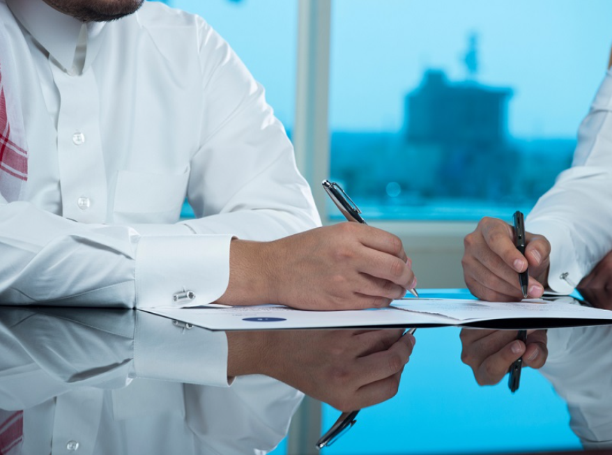 الاستعلام عن عقد عمل برقم الهوية