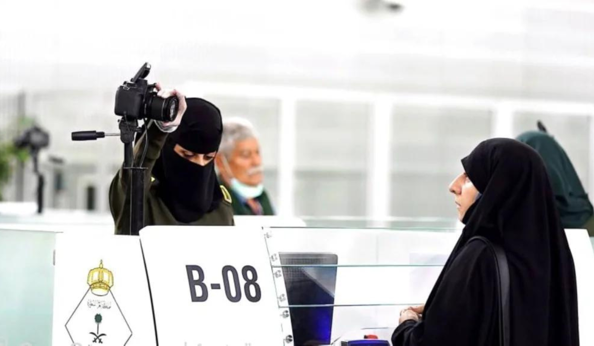 إيقاف تجديد الإقامة