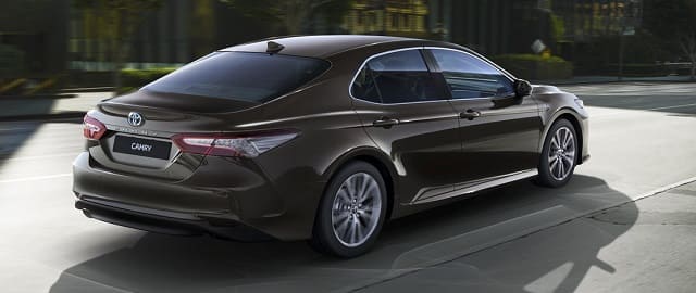 سيارة كامري بسعر 15 ألف ريال