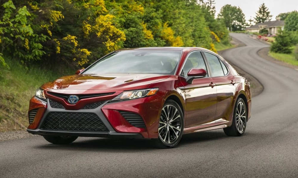 سيارة كامري للبيع