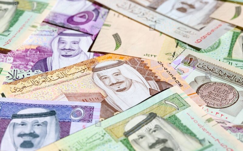 سعر الريال في السوق السوداء