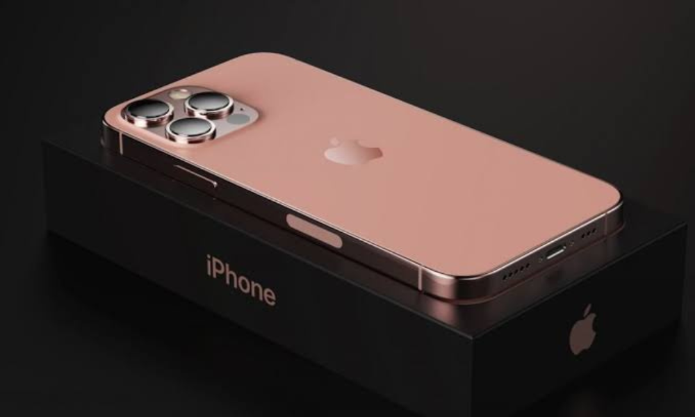 عرض أمازون على iPhone 13 