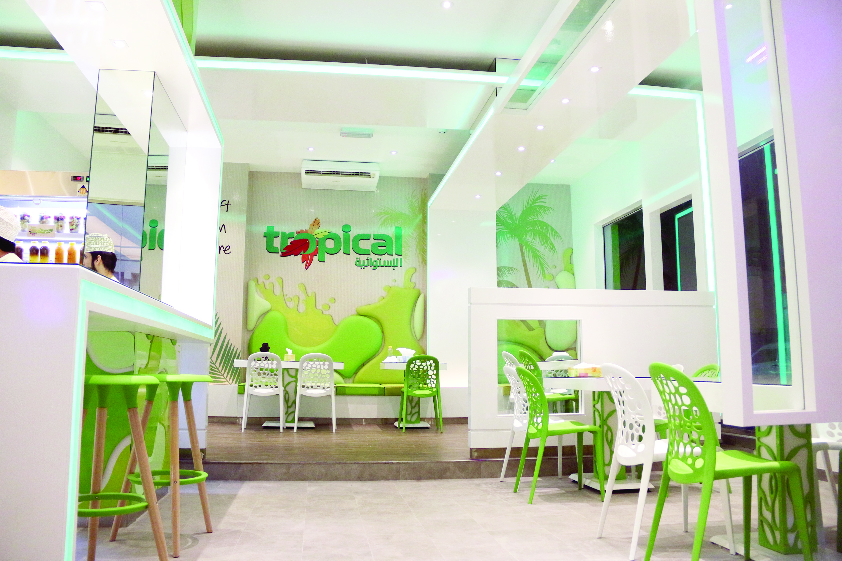 وظائف في سلطنة عمان لدى محل العصائر الاستوائية والآيس كريم .. طريقة التقديم