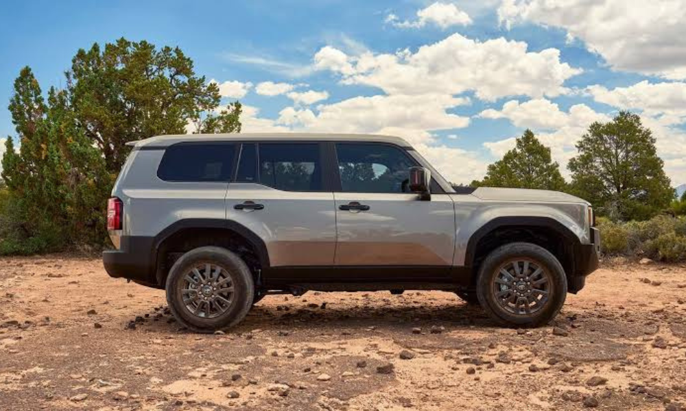 تويوتا برادو 2024