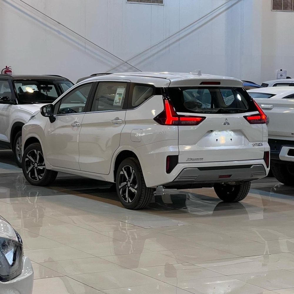 عروض معرض عبد الرحمن عماد