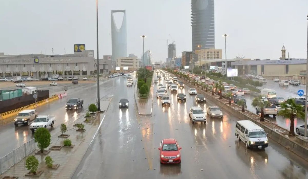 استمرار هطول الامطار بالسعودية