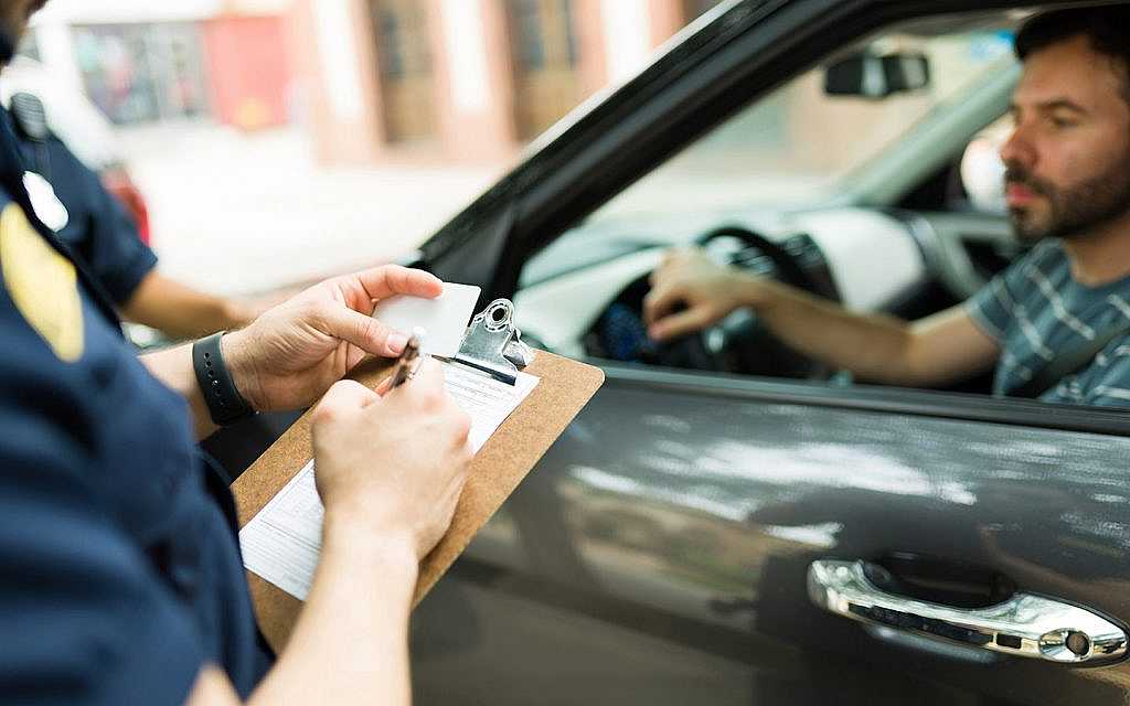 دفع بدل حجز المركبة