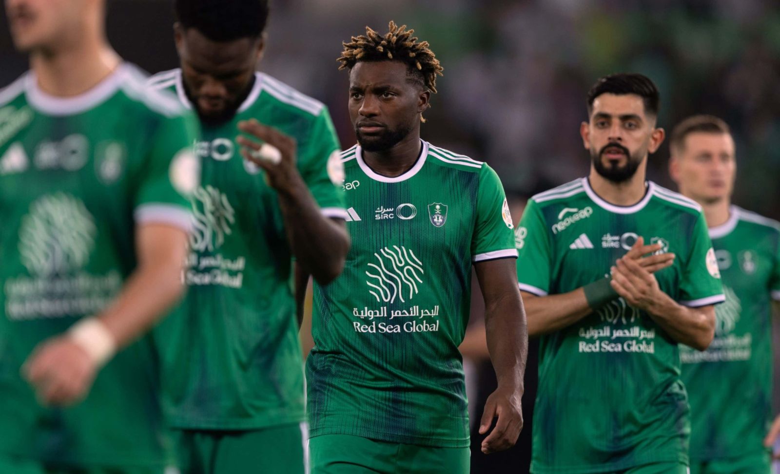 موعد مباراة العين والأهلي