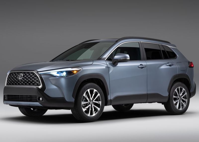 سيارة تويوتا كورولا كروس 2024