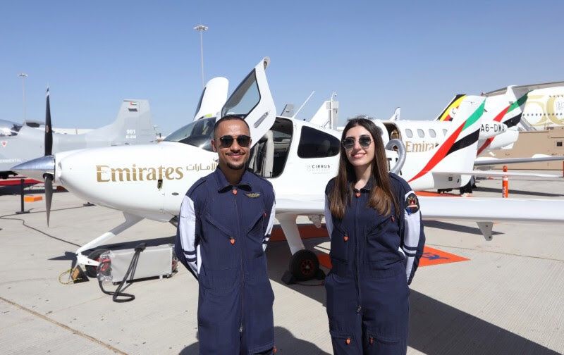 كم سنة دراسة الطيران في الإمارات