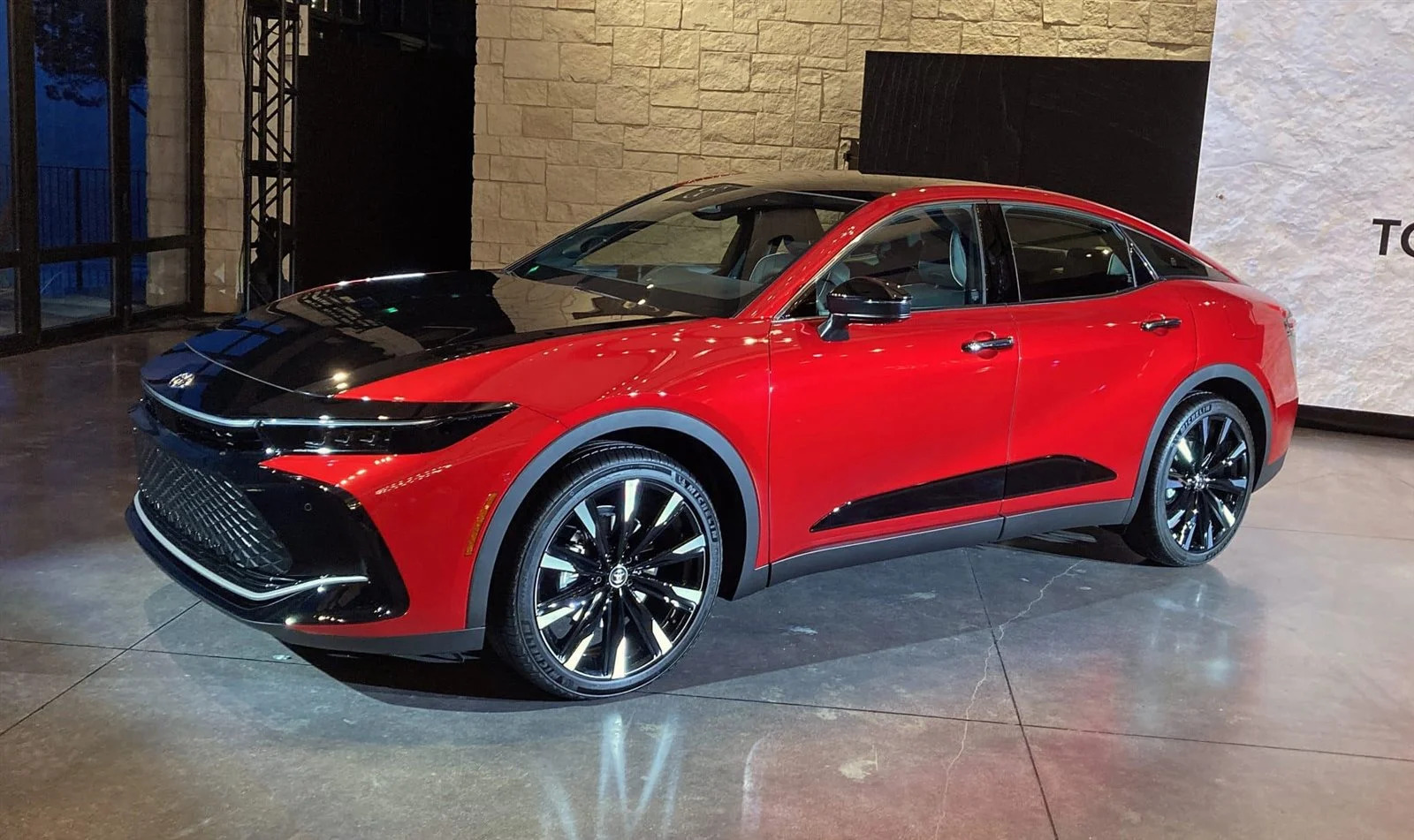 سيارة تويوتا كراون 2023 