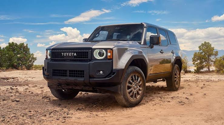 تويوتا برادو 2024